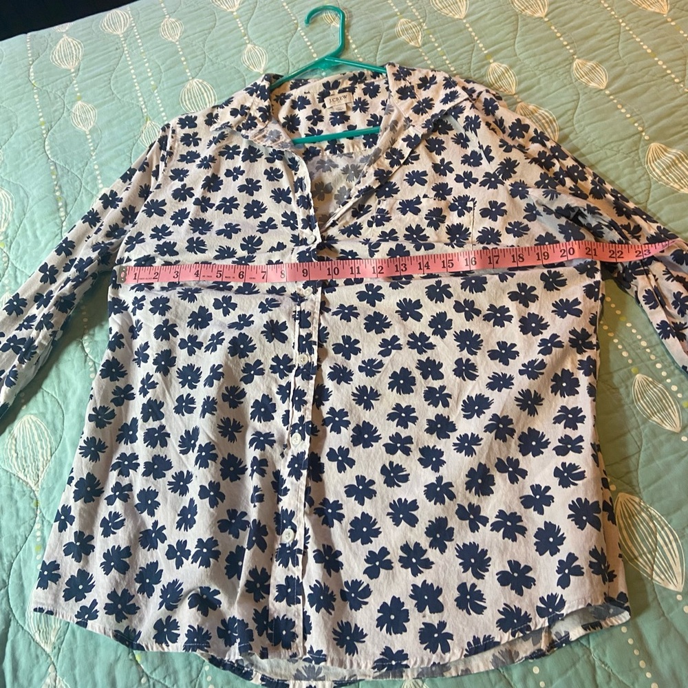 J. Crew Button Down Shirt size xl - Picture 6 of 6
